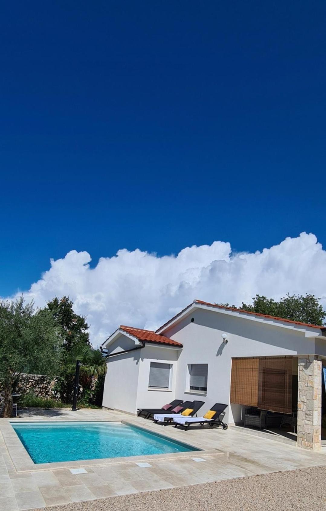Villa Nevera Omisalj Exterior photo